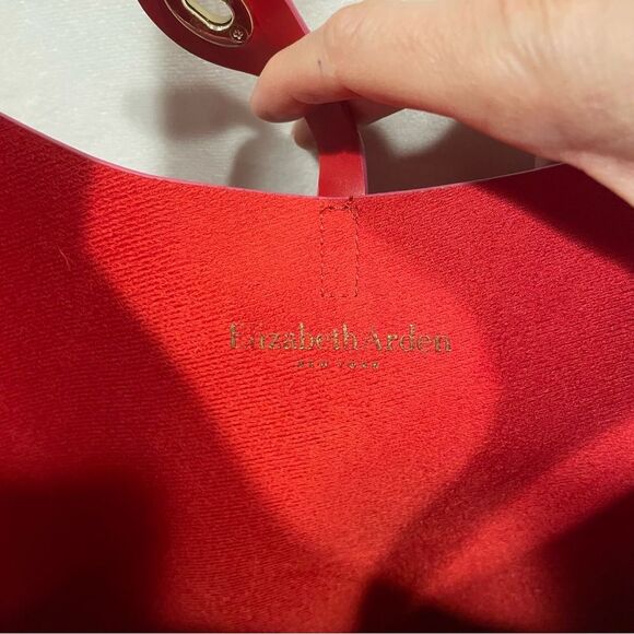 Adorable red Elizabeth Arden pvc bucket bag vegan - Picture 9 of 10